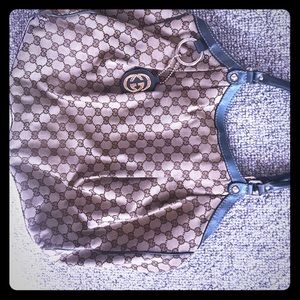 Gucci hobo shoulder bag
